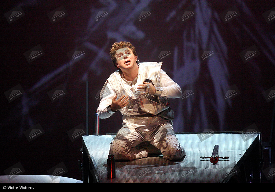 G&ouml;tterd&auml;mmerung | &copy; Victor Victorov