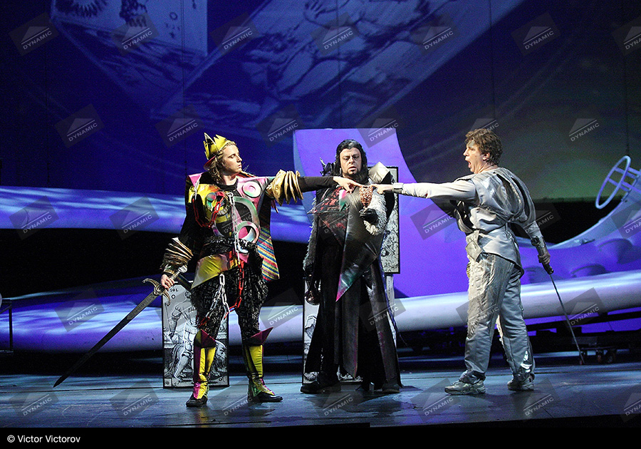 G&ouml;tterd&auml;mmerung | &copy; Victor Victorov