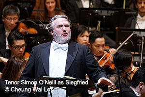 Tenor Simon O’Neill as Siegfried
