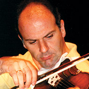 Massimo Quarta with Paganini's violin