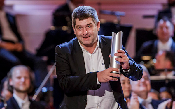 Capriccio’s label director Johannes Kernmayer received the award on behalf of Cornelius Meister | © Mo Wüstenhagen