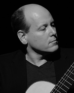 Georg Guly&aacute;s | &copy; Robert Furuhovde