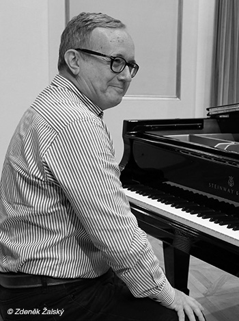 GIORGIO KOUKL GIORGIO KOUKL