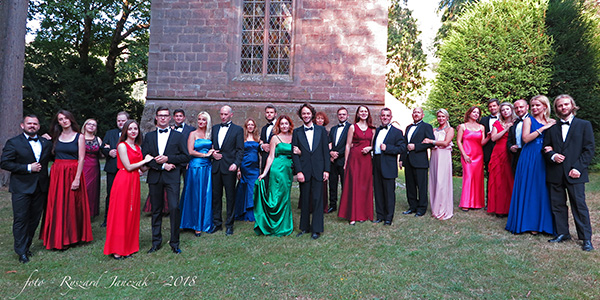 G&oacute;recki Chamber Choir