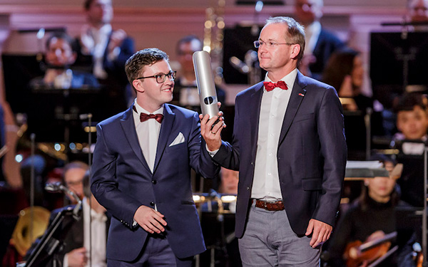Pianist Frank Dupree and Gerhard Krassnitzer, solo clarinettist and chairman of the orchestra board of Deutsche Staatsphilharmonie Rheinland-Pfalz | © Mo Wüstenhagen