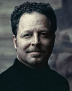 John Axelrod | © Stefano Bottesi