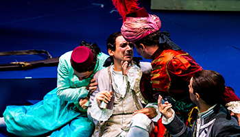 &copy; Artvisionstudio